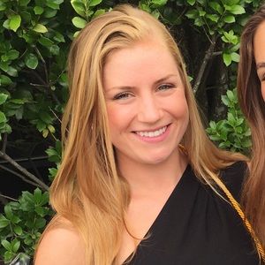 Meet your Posher, Claire